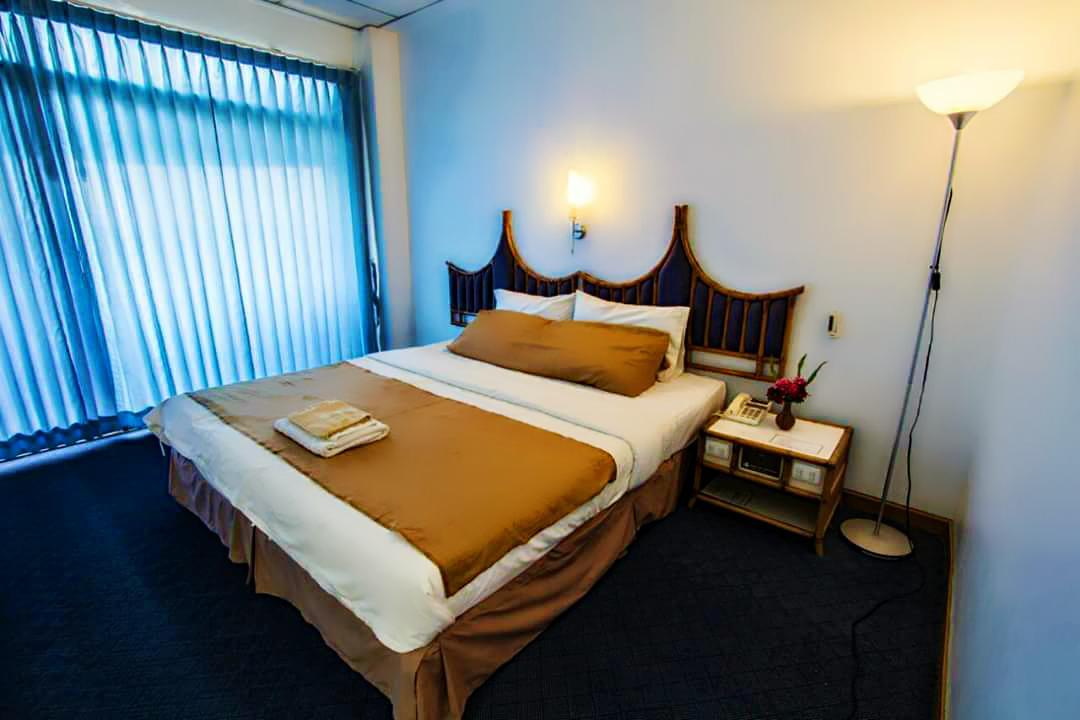 Roseinn Hotel Taphanhin Taphan Hin Exterior photo
